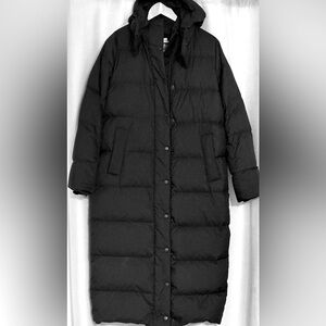 *Like New* Lululemon Wunder Puff Long Jacket
Women’s Size 4
Black, Down Filled